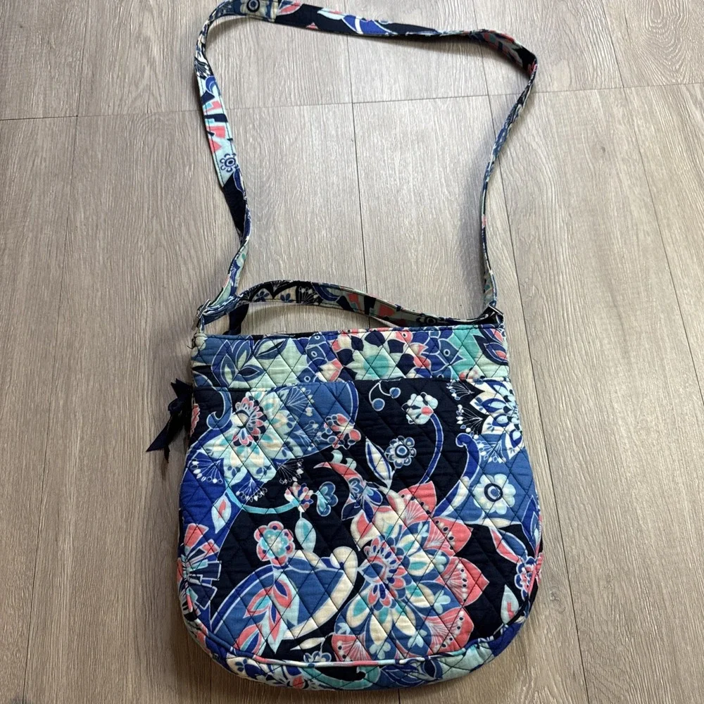 VERA BRADLEY 4 Piece Set Shoulder Bag Purse Wallet Floral Paisley Lotus Retired!